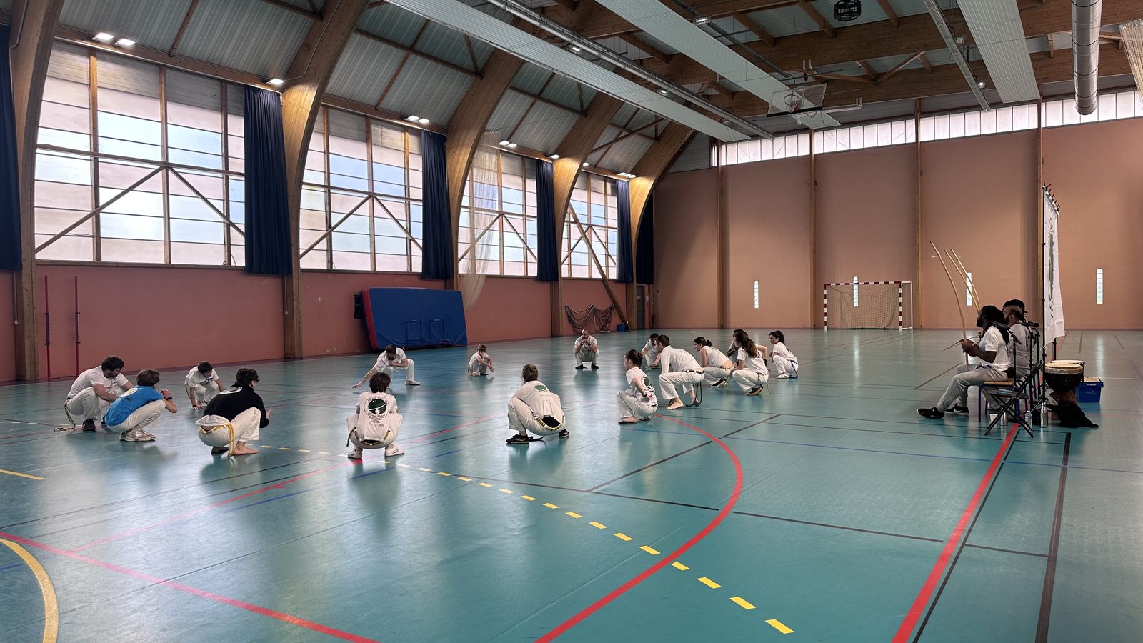 Échauffement accroupi en cercle