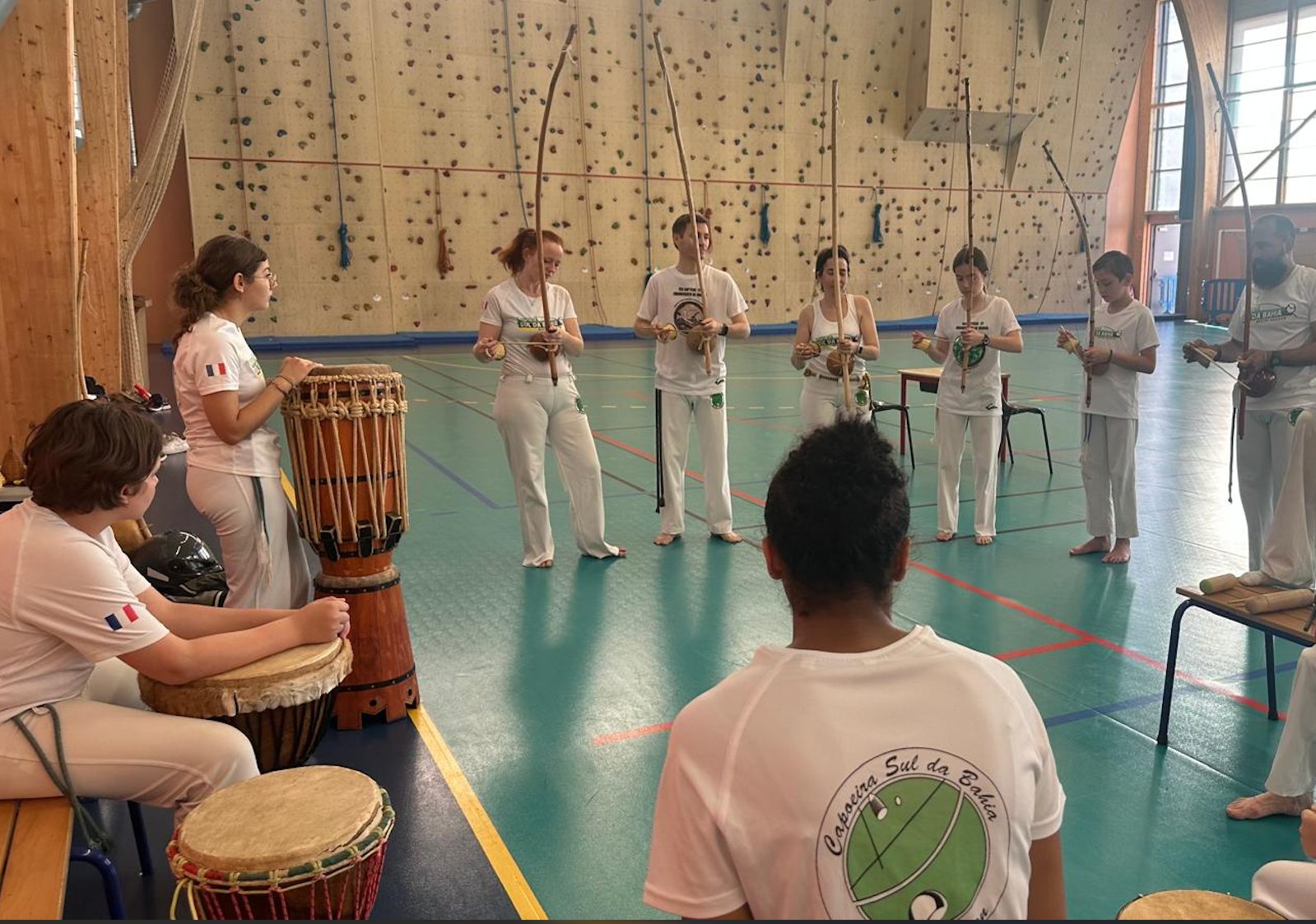 Pandeiro et bateria en pleine roda